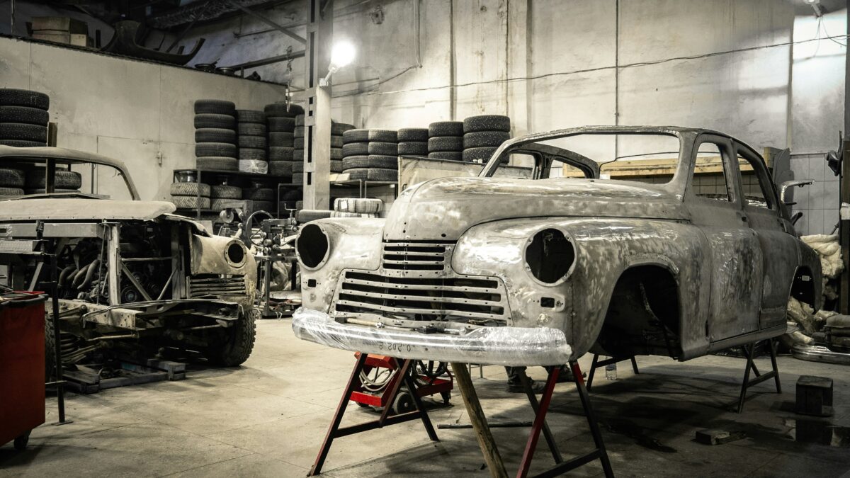 Luxury vs. Economy: Choosing the Right Car for Your Lifestyle